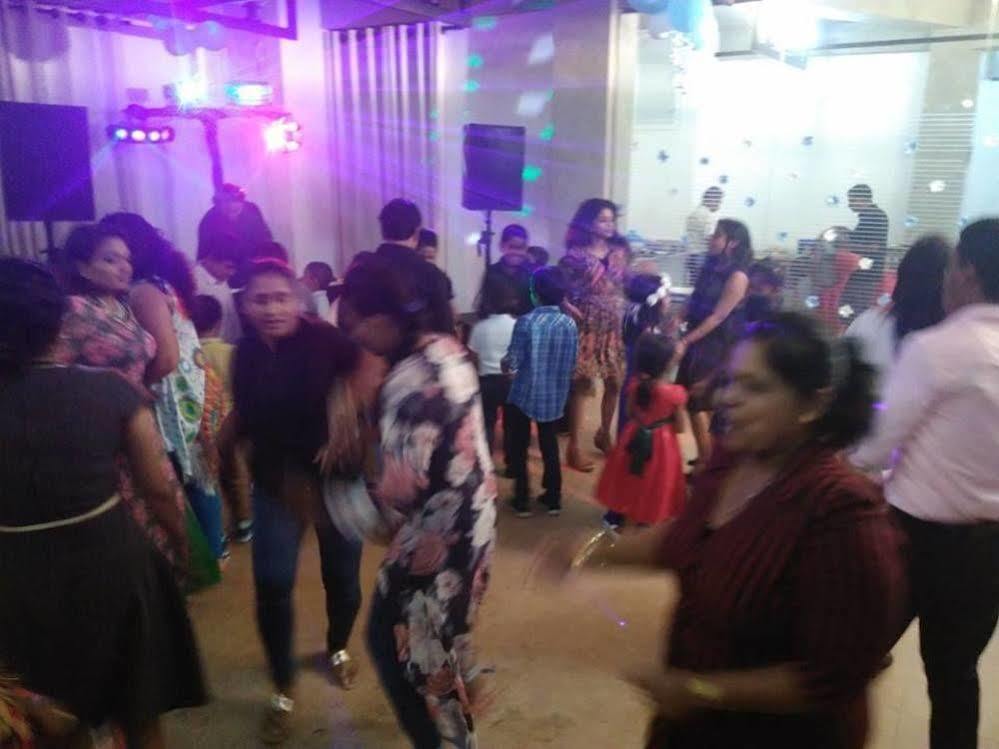 Saninro Hotel - Ragama Kültér fotó
