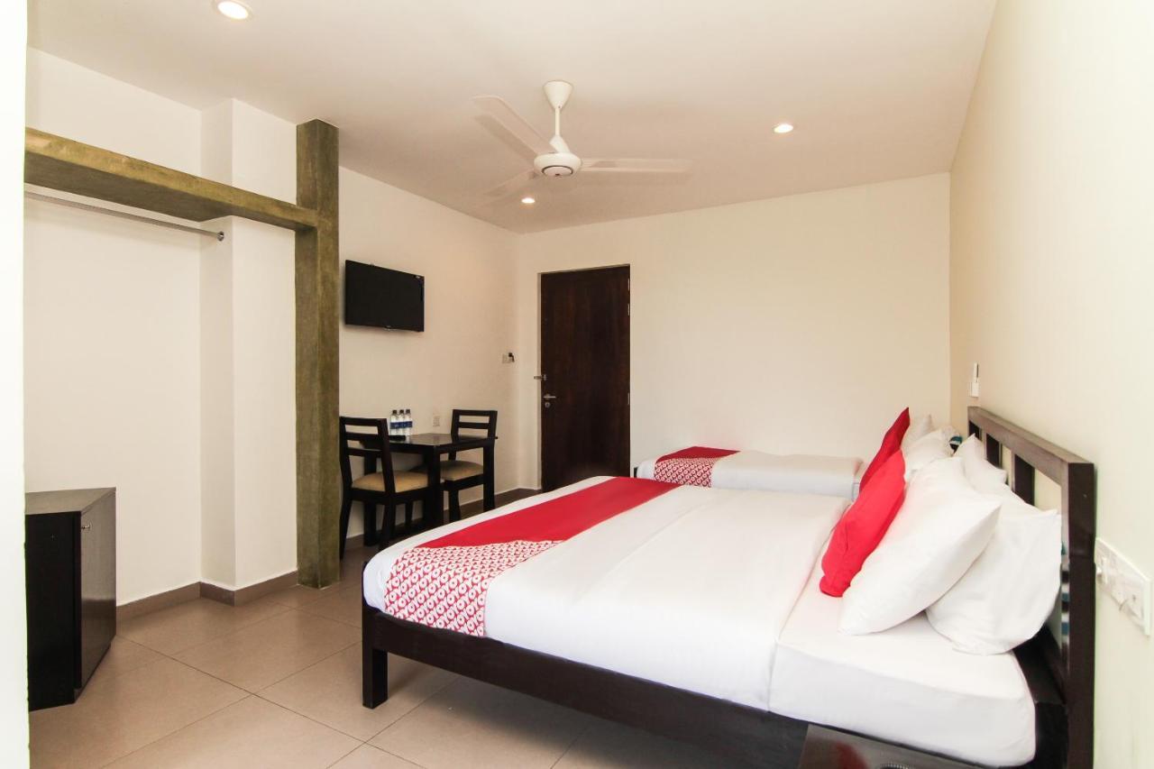 Saninro Hotel - Ragama Kültér fotó
